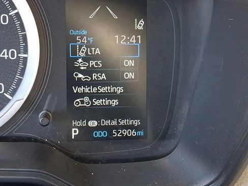 Used 2022 Toyota Corolla LE image 21