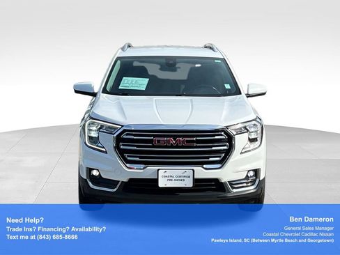 Used 2024 GMC Terrain SLT FWD image 2