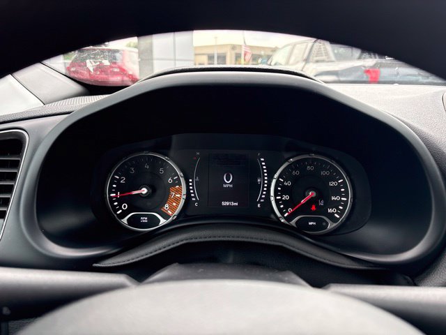 Used 2023 Jeep Renegade Latitude AWD/4WD image 9