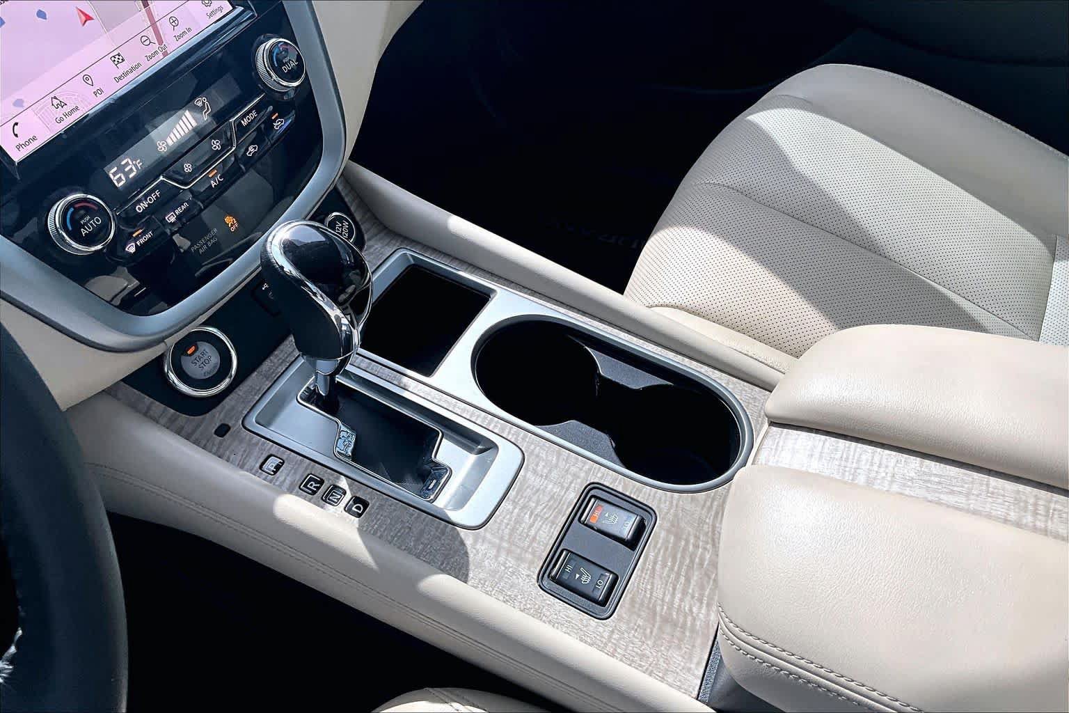 Used 2020 Nissan Murano SL w/ Moonroof Package FWD image 15