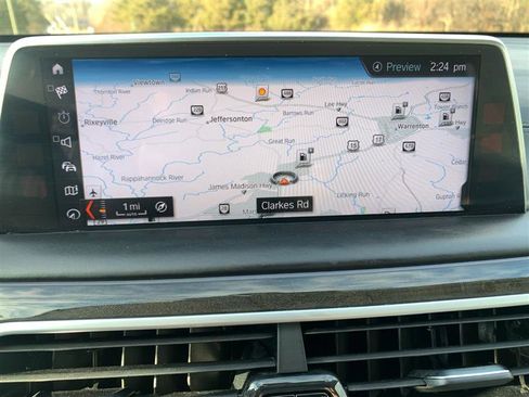 Used 2018 BMW 750i xDrive image 25