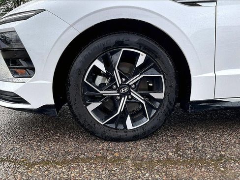 Used 2025 Hyundai Sonata SEL FWD image 2