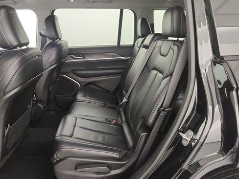 Used 2021 Jeep Grand Cherokee L Limited image 33