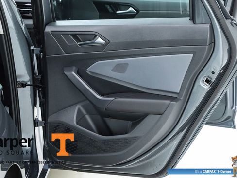 Used 2025 Volkswagen Jetta SEL FWD image 30