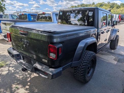Used 2021 Jeep Gladiator Overland AWD/4WD image 5
