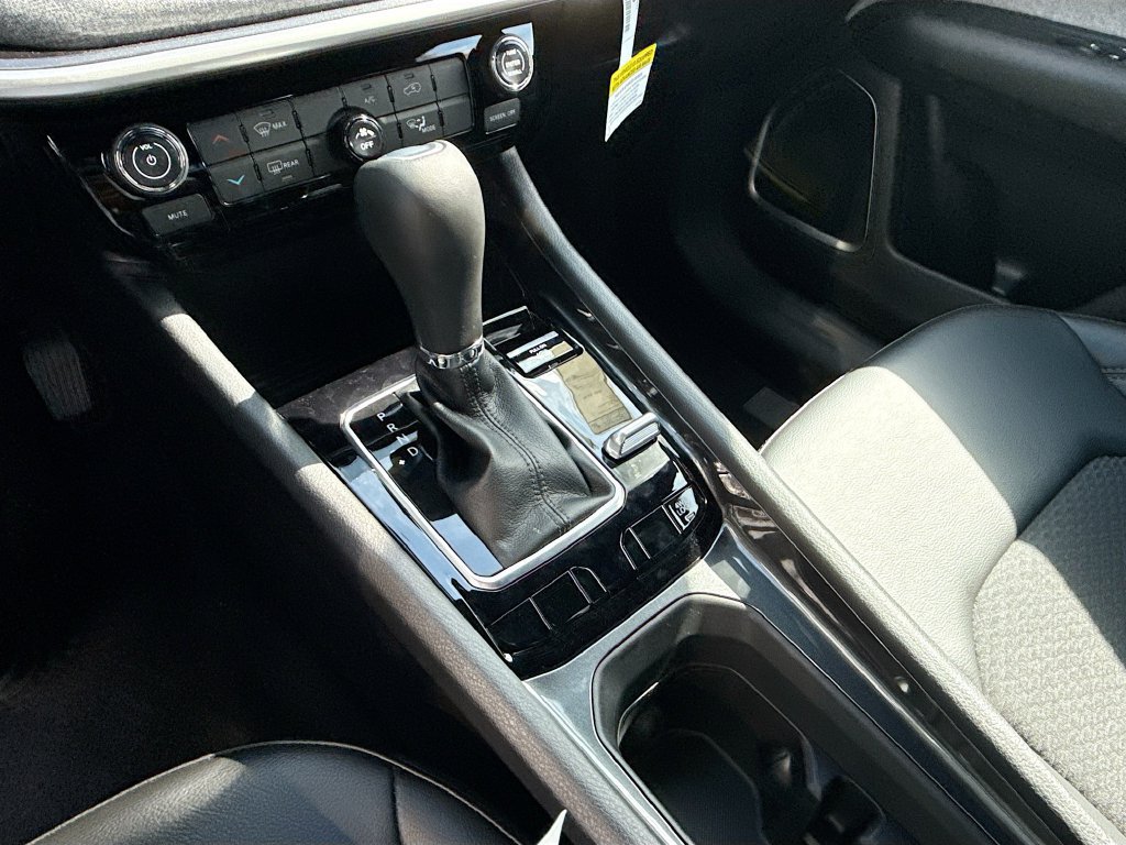 New 2023 Jeep Compass Latitude AWD/4WD image 14
