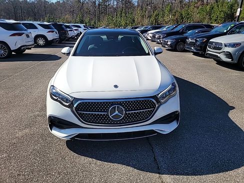 Used 2025 Mercedes-Benz E 350 Sedan image 2