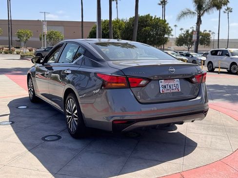 Certified 2024 Nissan Altima 2.5 SV FWD image 6