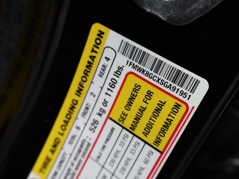 Used 2025 Ford Explorer ST image 45