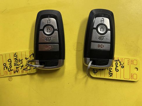 Used 2020 Ford Explorer XLT w/ Class III Trailer Tow Package image 22