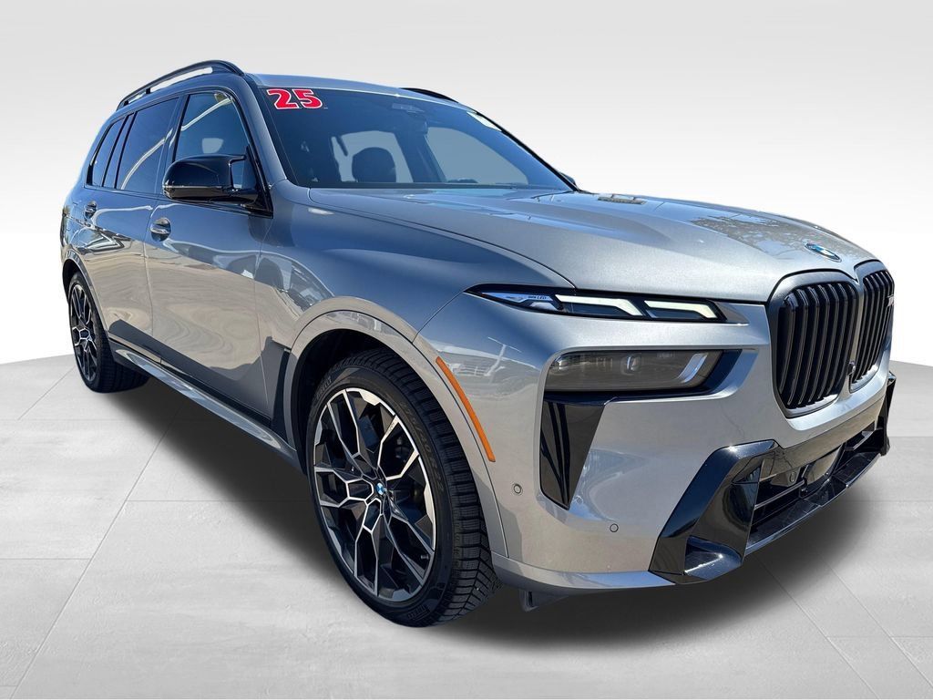 Used 2025 BMW X7 M60i AWD/4WD image 8