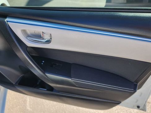 Used 2016 Toyota Corolla L image 15