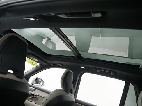 New 2026 Volvo XC90 T8 Plus w/ Protection Package Premier AWD/4WD image 20
