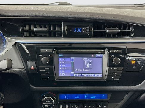 Used 2014 Toyota Corolla S image 19