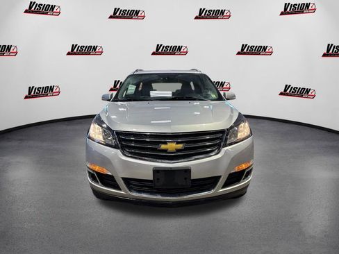 Used 2016 Chevrolet Traverse LT image 2