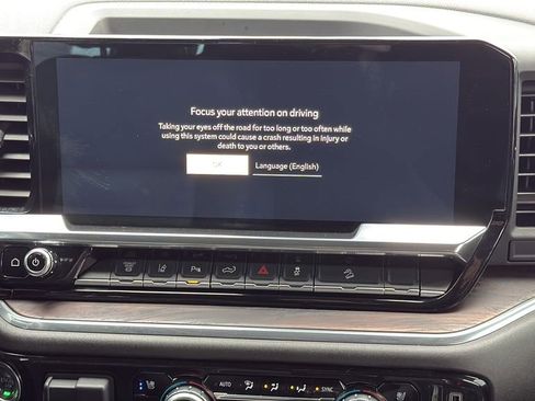 Used 2025 GMC Sierra 2500 SLT w/ SLT Premium Package image 20