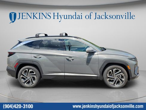 New 2026 Hyundai Tucson Limited FWD image 2