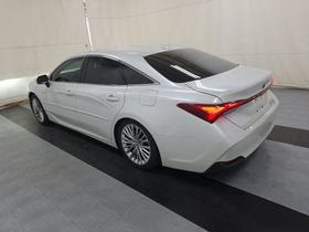 Used 2019 Toyota Avalon Limited w/ Protection Package FWD image 6
