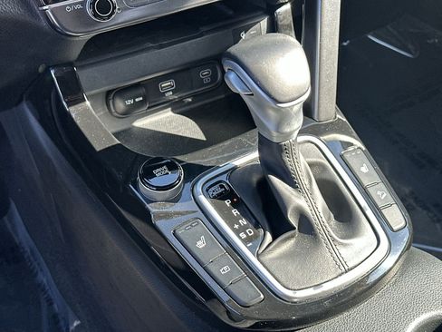 Used 2024 Kia Seltos EX FWD image 19