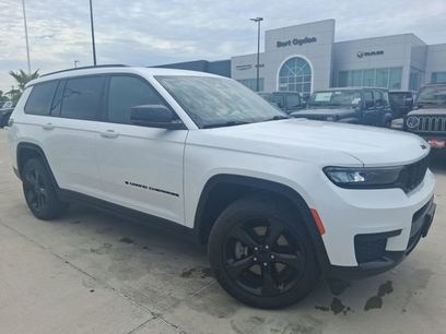 Used 2023 Jeep Grand Cherokee L Laredo
