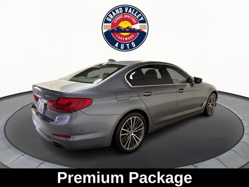 Used 2019 BMW 540i xDrive w/ Premium Package image 6