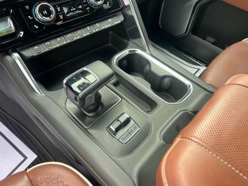 Used 2023 GMC Sierra 1500 Denali Ultimate image 15