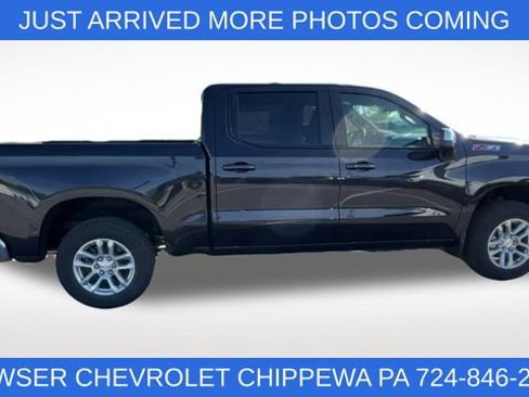 Used 2023 Chevrolet Silverado 1500 LT image 9
