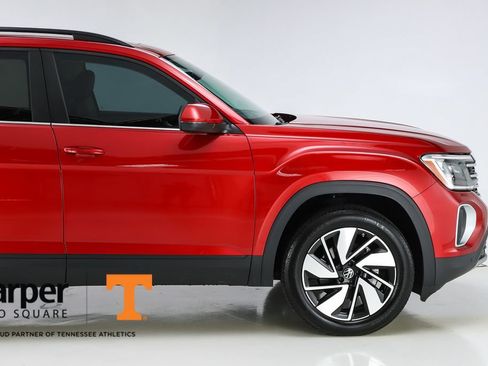 Used 2024 Volkswagen Atlas SE FWD image 12