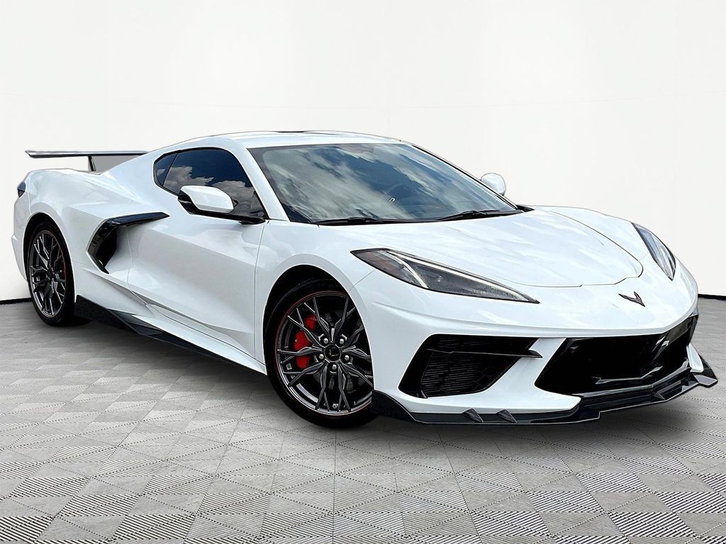 Used 2023 Chevrolet Corvette Stingray Premium Cpe w/ Z51 Performance Package RWD image 4