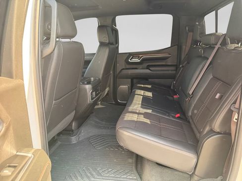 Used 2024 Chevrolet Silverado 1500 High Country w/ High Country Premium Package AWD/4WD image 16