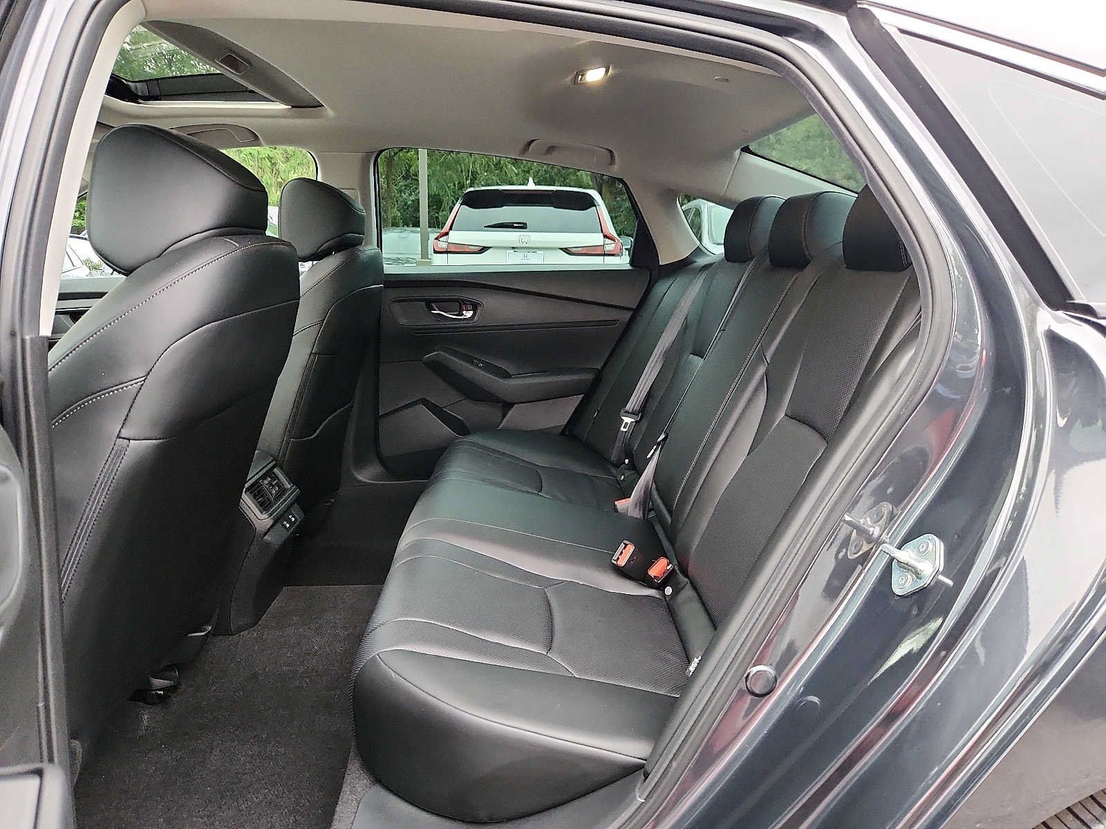 Used 2024 Honda Accord EX-L image 10