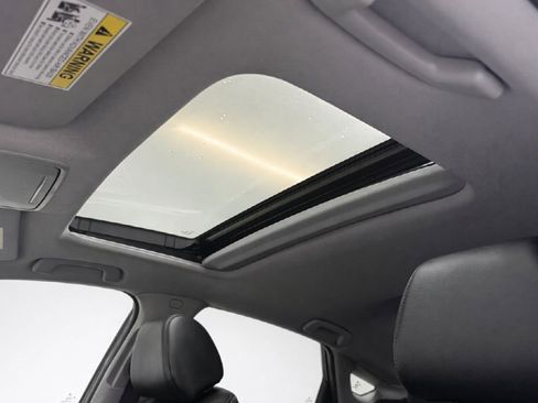 Used 2023 Acura Integra Base image 11