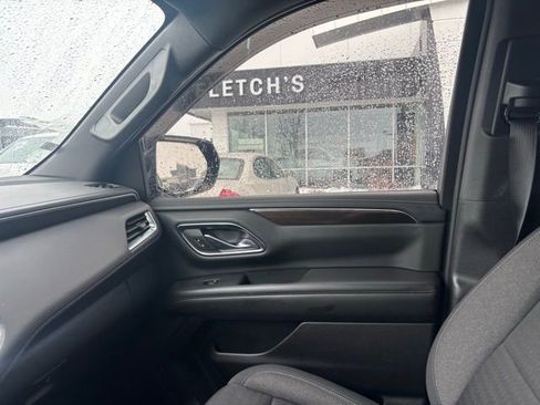 Used 2021 GMC Yukon SLE w/ Gmc Pro Safety Plus Package image 12