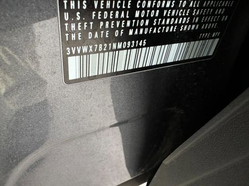 Used 2022 Volkswagen Taos SE image 33