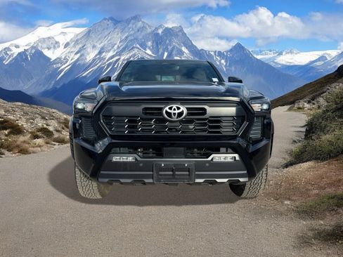 Used 2024 Toyota Tacoma TRD Off-Road w/ TRD Off Road Upgrade Package image 8
