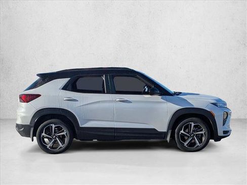 Used 2022 Chevrolet TrailBlazer RS w/ Technology Package image 4