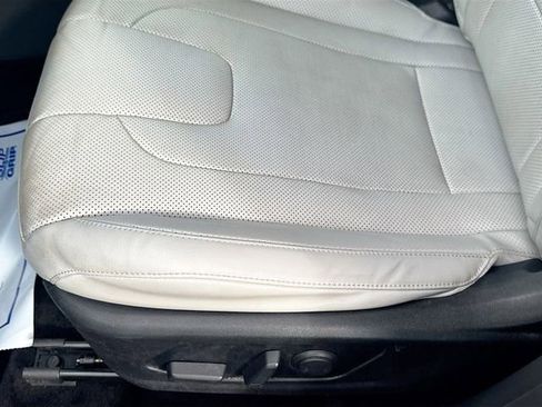 Used 2021 Hyundai Elantra Limited image 22