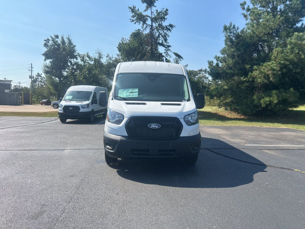 New 2026 Ford Transit 250 148 Medium Roof w/ Load Area Protection Package RWD image 2