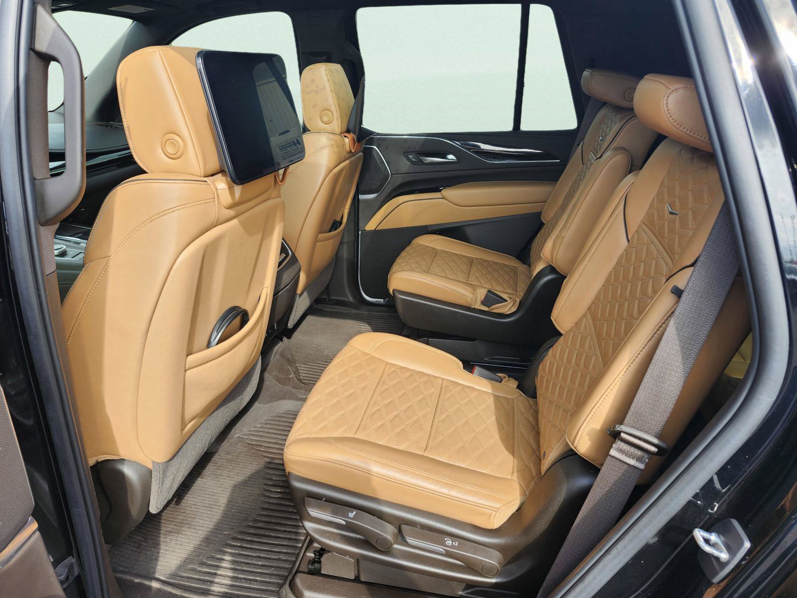 Used 2021 Cadillac Escalade Sport w/ Driver Assist Tech Package AWD/4WD image 30