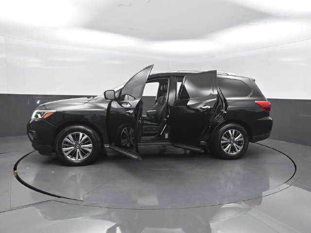 Used 2020 Nissan Pathfinder SL FWD image 33