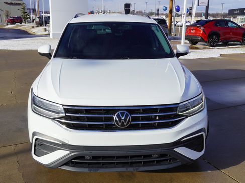 Used 2023 Volkswagen Tiguan S image 3