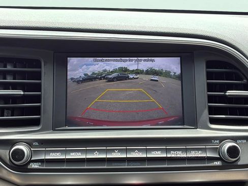 Used 2019 Hyundai Elantra ECO FWD image 18