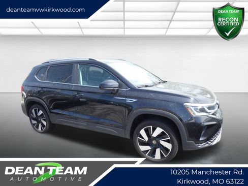 Used 2024 Volkswagen Taos SEL AWD/4WD image 1