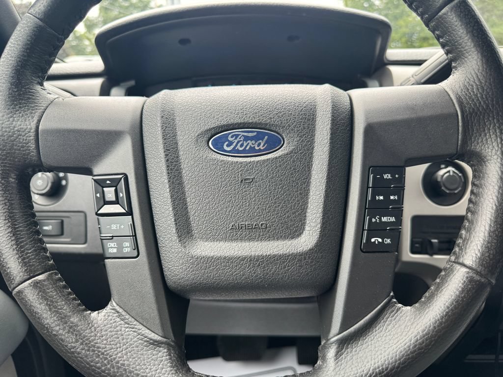 Used 2011 Ford F150 XLT w/ XLT Chrome Pkg AWD/4WD image 28