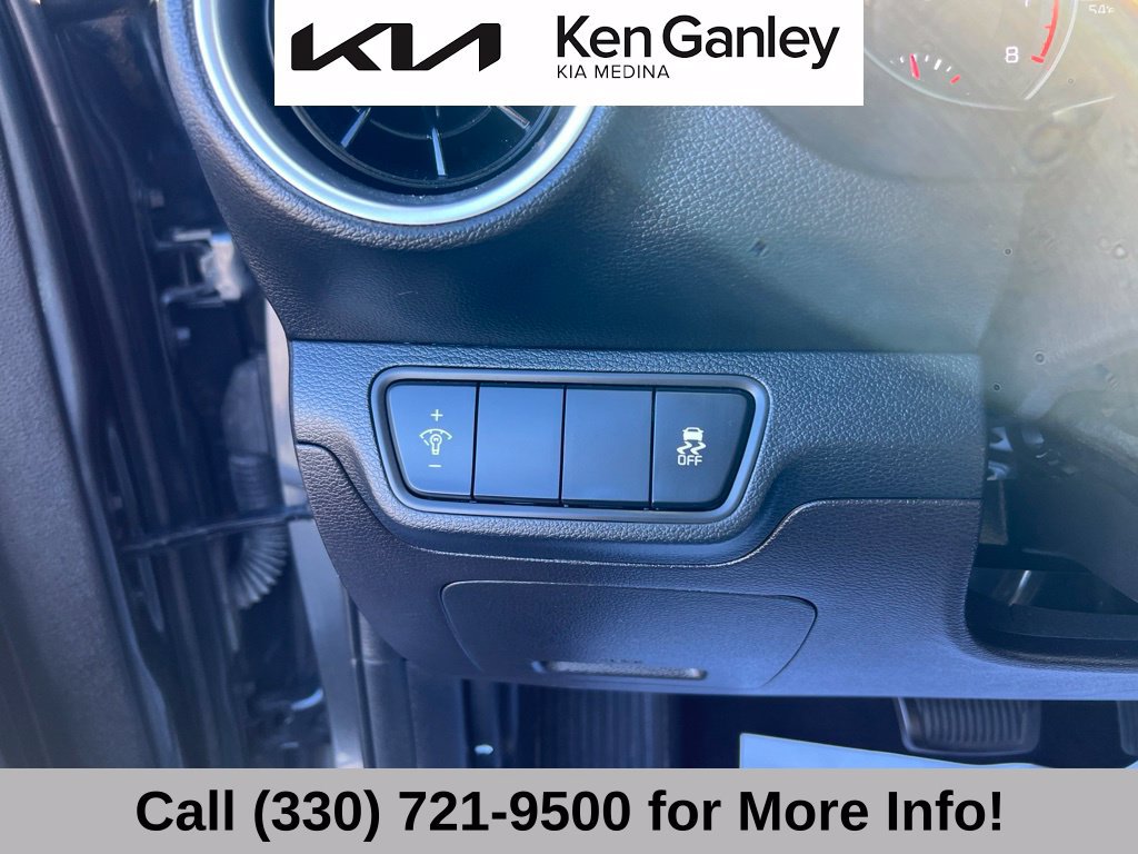 Certified 2022 Kia Forte LXS FWD image 27