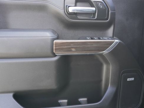 Used 2020 Chevrolet Silverado 1500 LT Trail Boss image 22