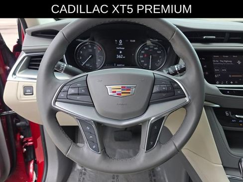 Used 2021 Cadillac XT5 Premium Luxury FWD image 27