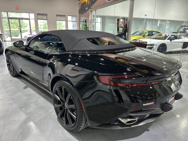 Used 2019 Aston Martin DB11 Volante RWD image 39