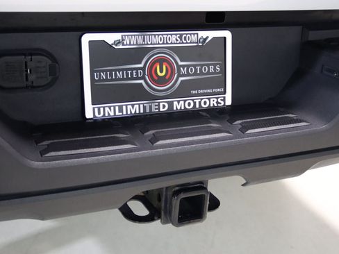 Used 2024 Toyota Tundra Capstone AWD/4WD image 11