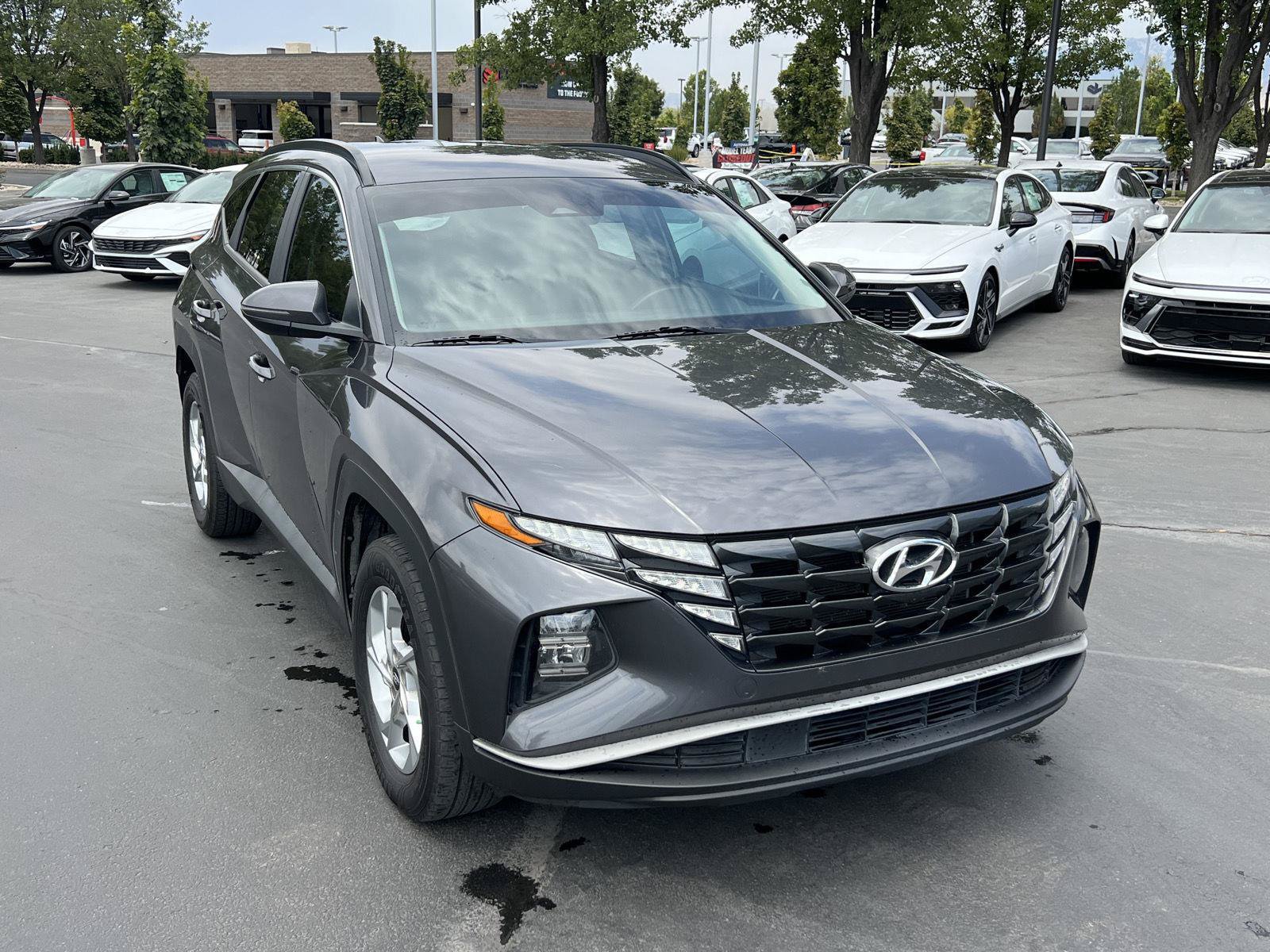Used 2022 Hyundai Tucson SEL w/ Cargo Package AWD/4WD image 11